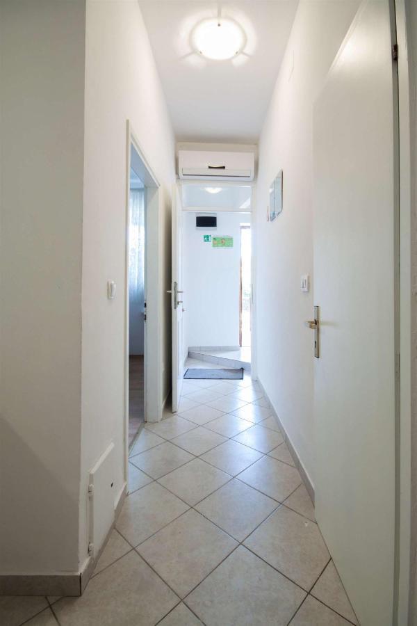 Apartments Dara Umag Buitenkant foto