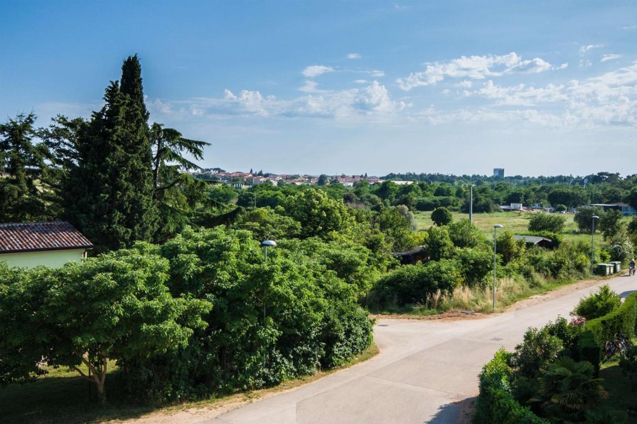 Apartments Dara Umag Buitenkant foto