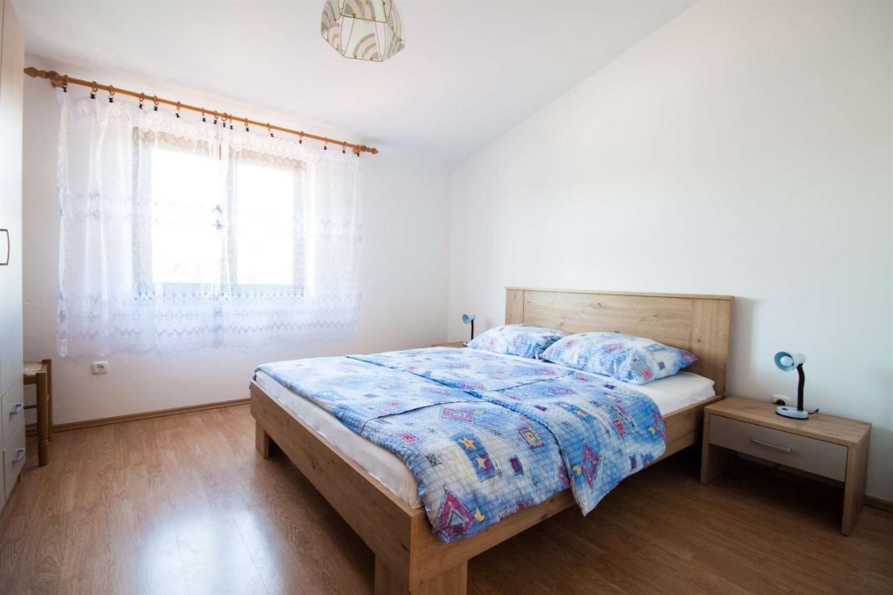 Apartments Dara Umag Buitenkant foto