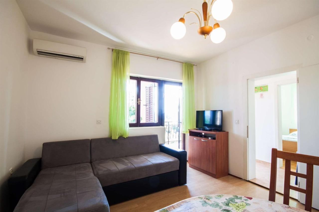 Apartments Dara Umag Buitenkant foto