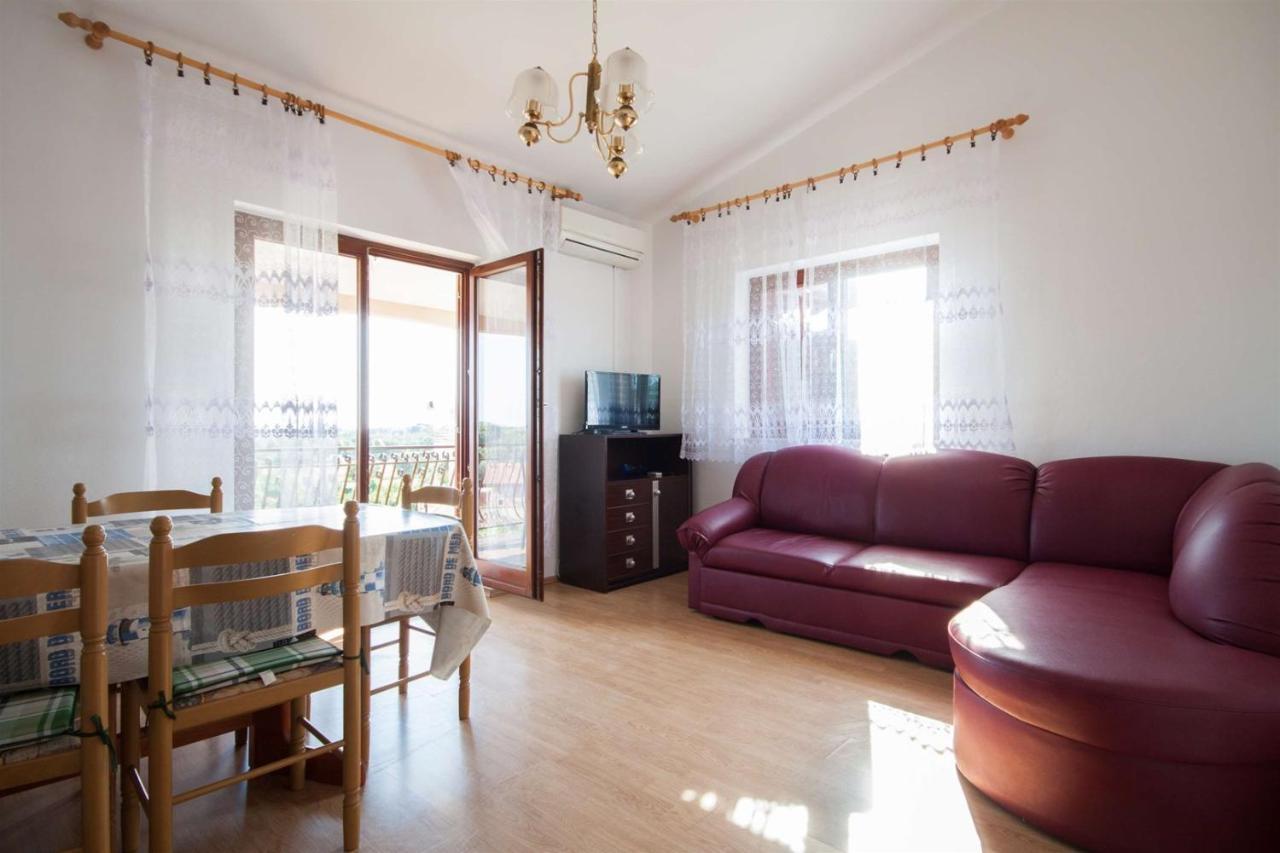 Apartments Dara Umag Buitenkant foto
